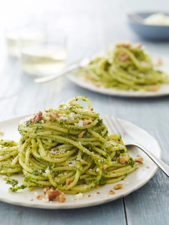 Spaghetti with Kale & Walnut Pesto